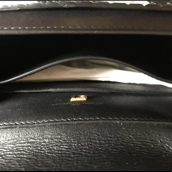 COPY - Looking for trade or best offer Salvatore Ferragamo Trifolio TH Top Hand… - Picture 9 of 15